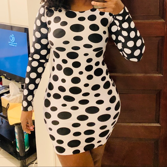 Black And White Polka Dot Bodycon Dress Without Sleeves